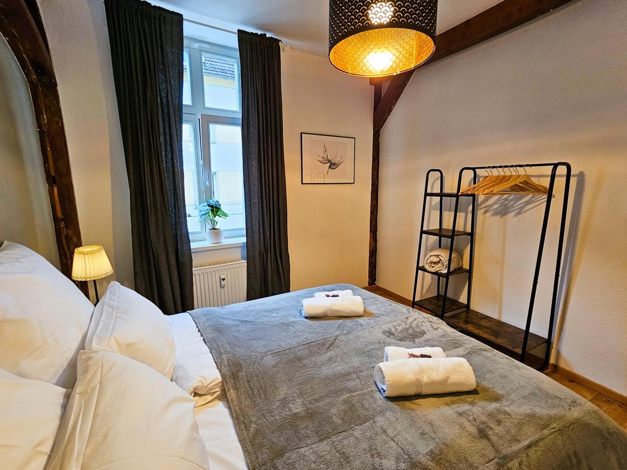 Micasa Rooms - Altstadt Zentral - Zwischen Anger Und Kraemerbruecke - Wlan - Familienfreundlich Ерфурт Екстериор снимка